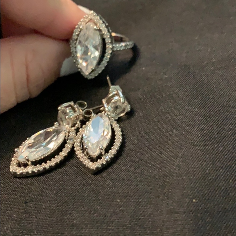 Jewelmint ring and earring set